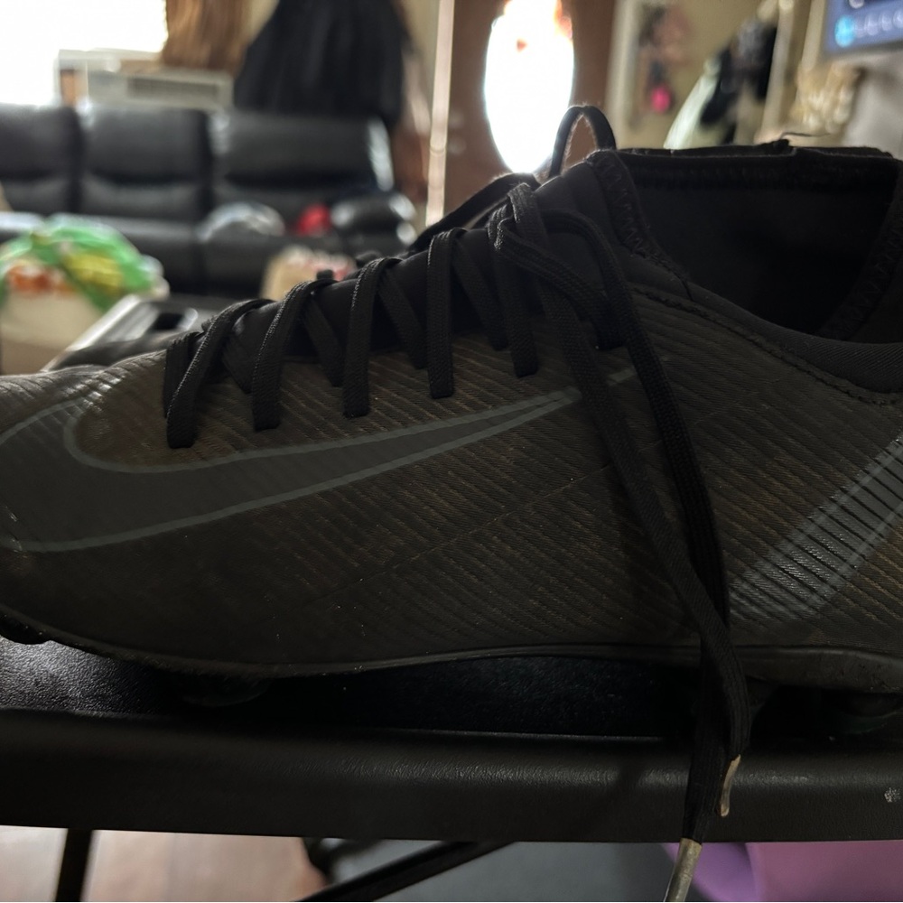 Nike Black Men's Athletic Soccer Shoes